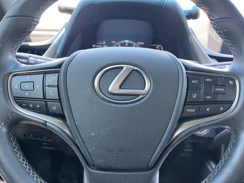 Used 2020 Lexus ES 350 w/ Accessory Package image 11