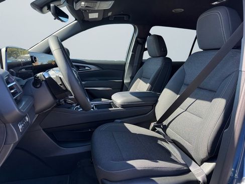 New 2026 Chevrolet Traverse LT w/ Driver Confidence Package image 9