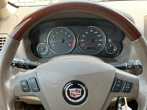 Used 2006 Cadillac SRX w/ Seating Package RWD image 22