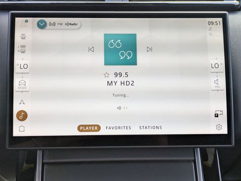 New 2026 Land Rover Range Rover Velar S image 13