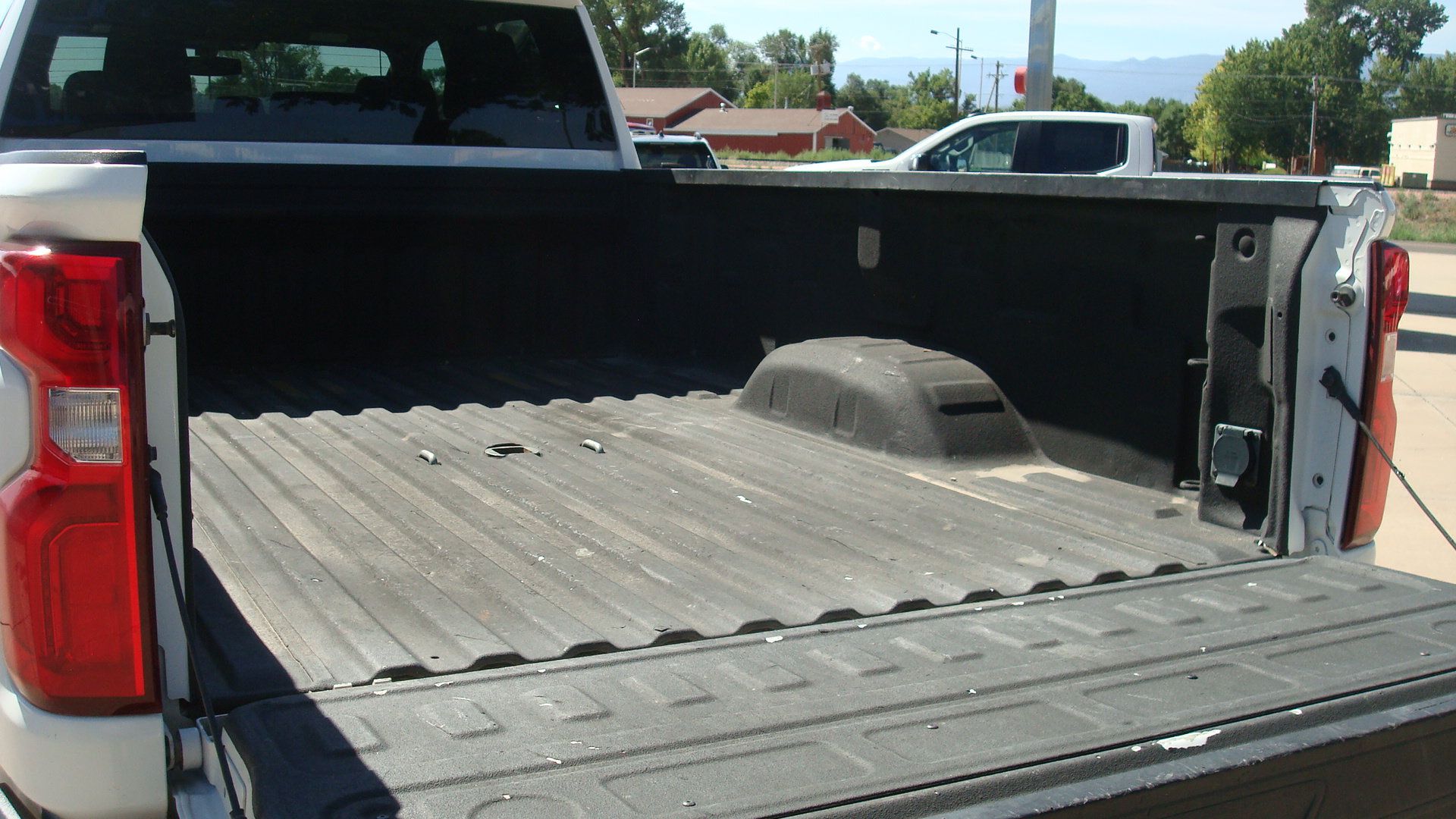 Used 2020 Chevrolet Silverado 3500 LTZ AWD/4WD image 12