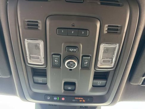 Used 2023 Cadillac Escalade Sport w/ LPO, ONYX Package AWD/4WD image 29