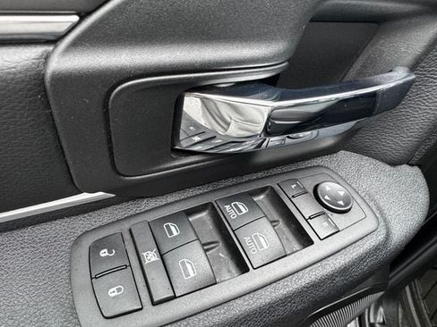 Used 2023 RAM 1500 Warlock AWD/4WD image 44