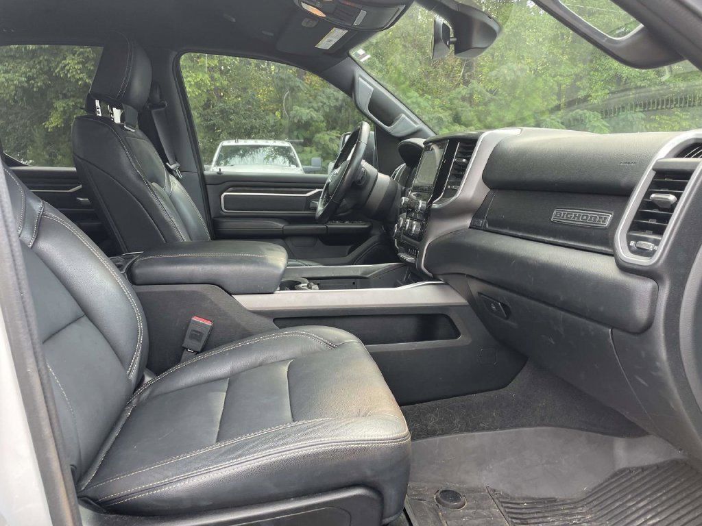 Used 2022 RAM 1500 Big Horn w/ Night Edition AWD/4WD image 12