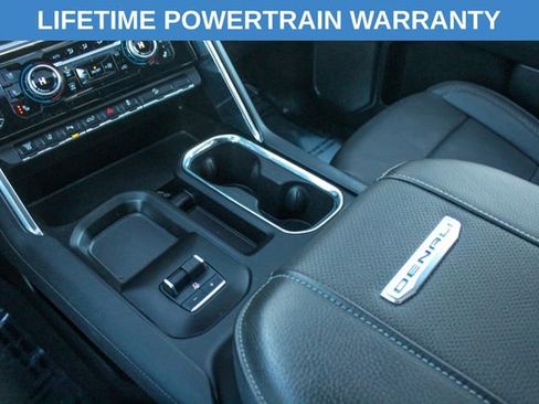 Used 2024 GMC Sierra 3500 Denali w/ Denali Reserve Package image 2