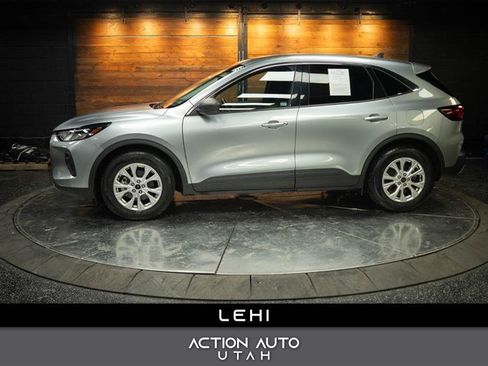 Used 2024 Ford Escape Active FWD image 1