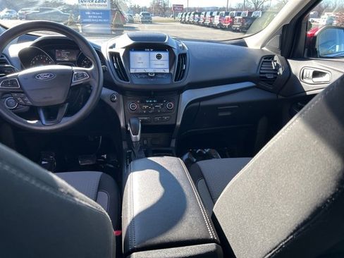 Used 2019 Ford Escape SE image 13