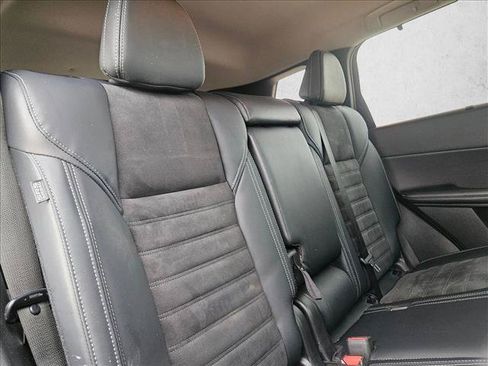 Used 2023 Mitsubishi Outlander SE FWD image 21