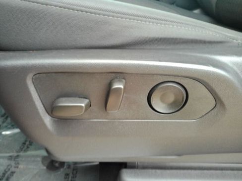 Used 2024 GMC Sierra 1500 SLE image 17