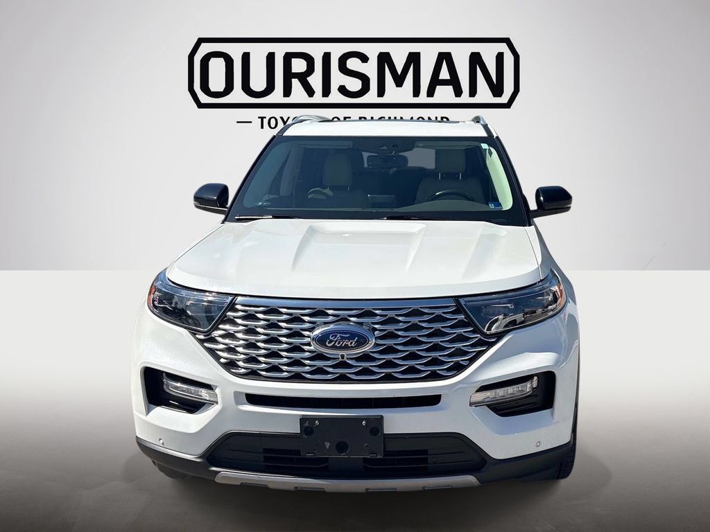 Used 2022 Ford Explorer Platinum w/ Equipment Group 601A AWD/4WD image 2