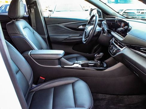 Used 2024 Buick Envista Sport Touring w/ Convenience I Package image 40