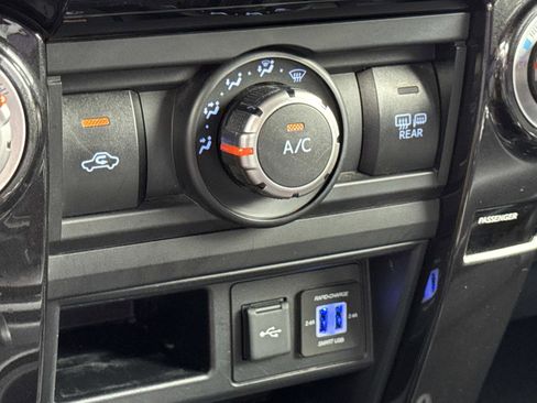 Used 2021 Toyota 4Runner Venture AWD/4WD image 26