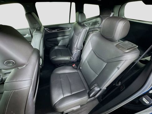 Used 2020 Cadillac XT6 Premium Luxury w/ LPO, Floor Liner Package image 25