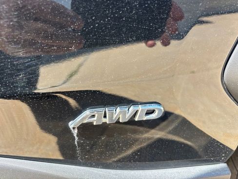 Used 2024 Toyota RAV4 LE AWD/4WD image 10