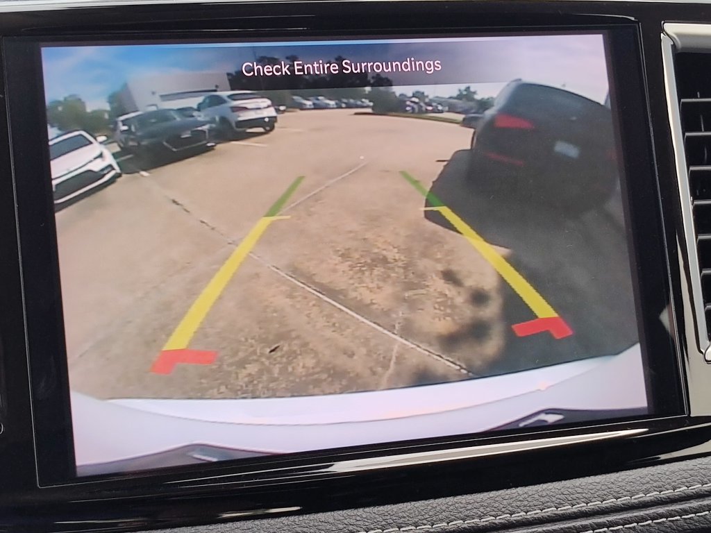 Used 2024 Chrysler Pacifica Limited FWD image 34