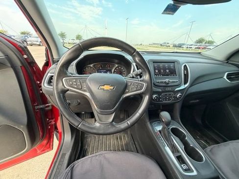Used 2022 Chevrolet Equinox LT FWD image 14