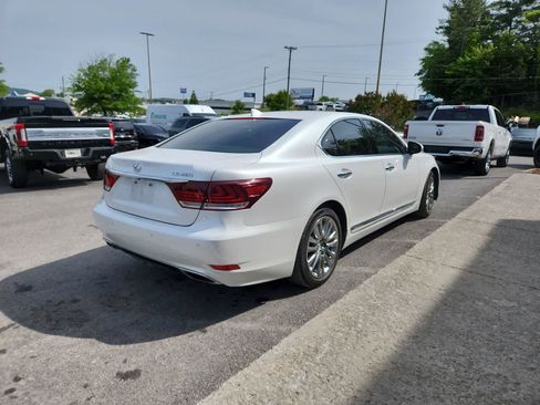 Used 2016 Lexus LS 460 w/ Comfort Package RWD image 5