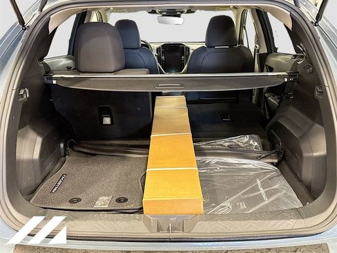 Used 2024 Subaru Crosstrek 2.0i Premium image 25