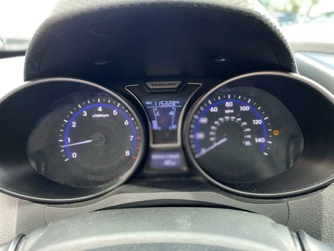 Used 2013 Hyundai Veloster Turbo image 19