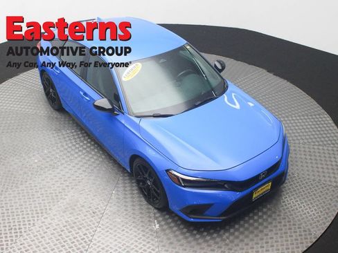 Used 2022 Honda Civic Sport image 3
