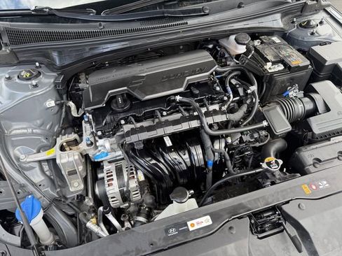 Used 2025 Hyundai Elantra SEL image 25