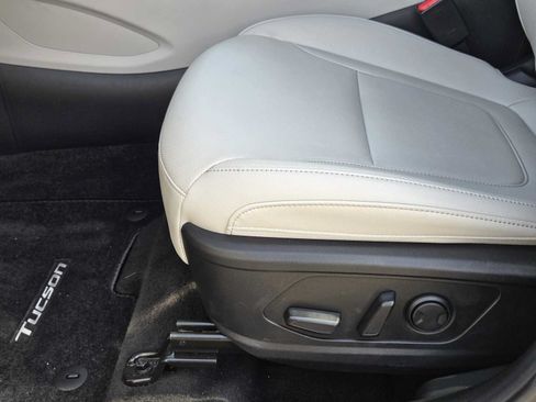 Certified 2025 Hyundai Tucson SEL FWD image 23