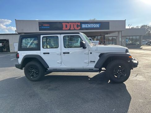 Used 2024 Jeep Wrangler Sport image 3