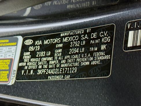 Used 2020 Kia Forte LXS FWD image 39