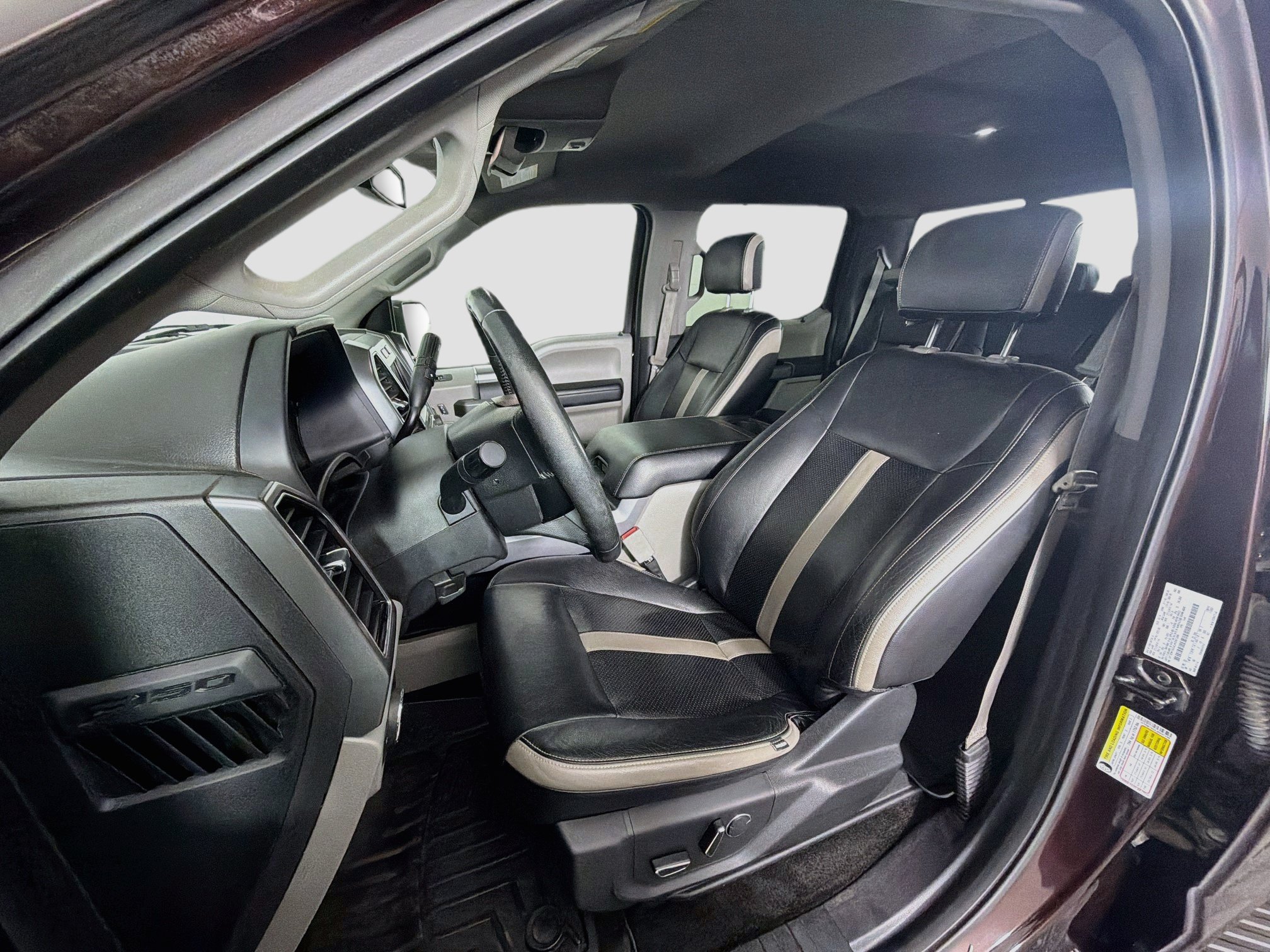Used 2018 Ford F150 XLT w/ Equipment Group 302A Luxury AWD/4WD image 13