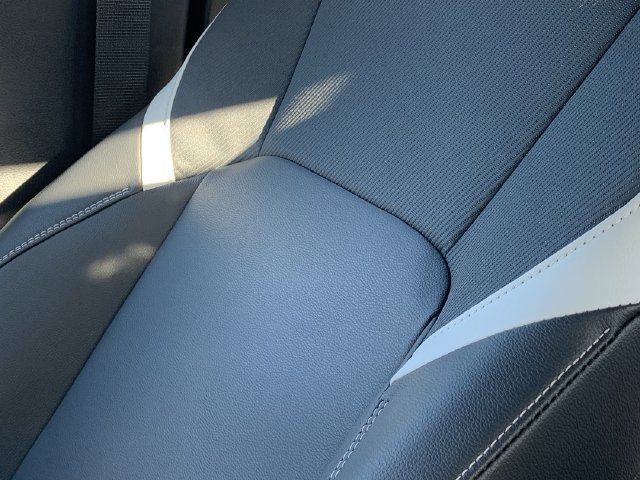 Used 2026 Toyota Camry SE w/ Convenience Package FWD image 12