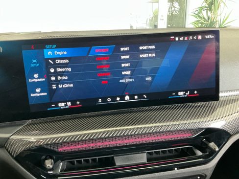 Used 2025 BMW M4 xDrive Competition AWD/4WD image 28