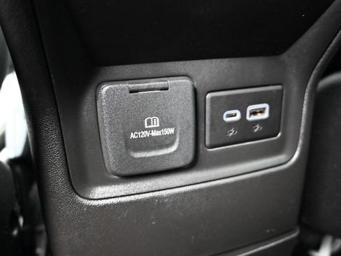 Used 2023 GMC Acadia SLT w/ Technology Package AWD/4WD image 24