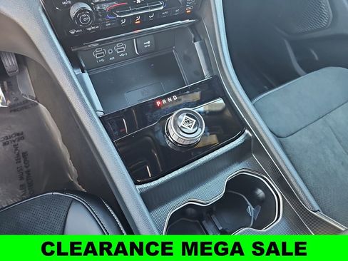 New 2025 Jeep Grand Cherokee Altitude image 24