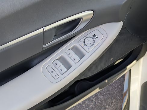 Certified 2026 Hyundai Sonata SEL AWD/4WD image 19