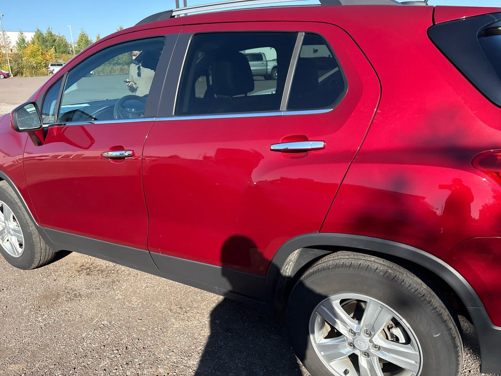 Used 2020 Chevrolet Trax LT w/ LT Convenience Package AWD/4WD image 14