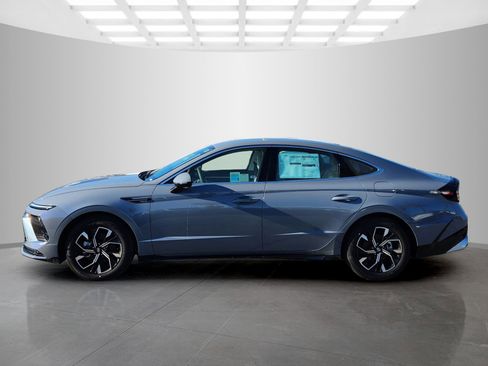 New 2025 Hyundai Sonata SEL image 2