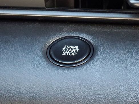 Certified 2025 Hyundai Elantra Sport FWD image 22