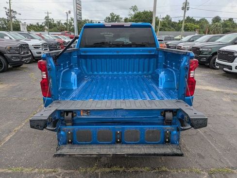 Used 2023 Chevrolet Silverado 1500 Custom AWD/4WD image 13