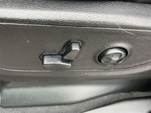 Used 2019 RAM 1500 Big Horn image 19