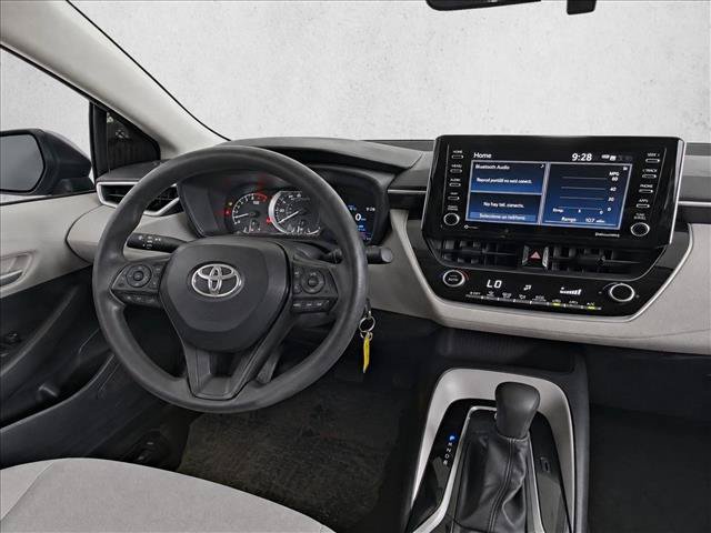 Used 2021 Toyota Corolla LE FWD image 30