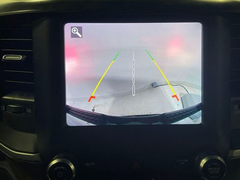 Used 2021 RAM 1500 Big Horn image 4