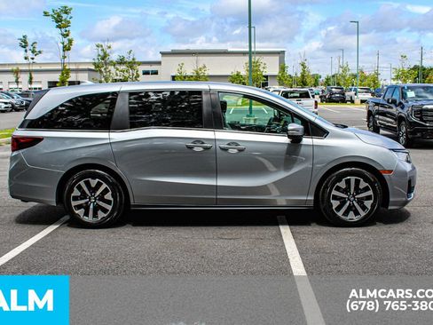Used 2025 Honda Odyssey EX-L image 8