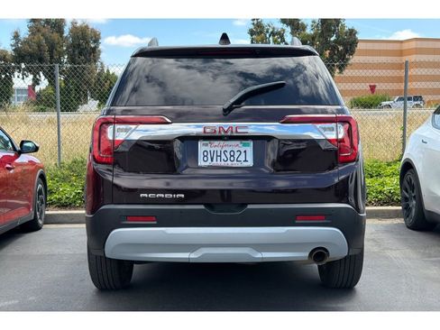 Used 2021 GMC Acadia SLE w/ Driver Convenience Package image 6