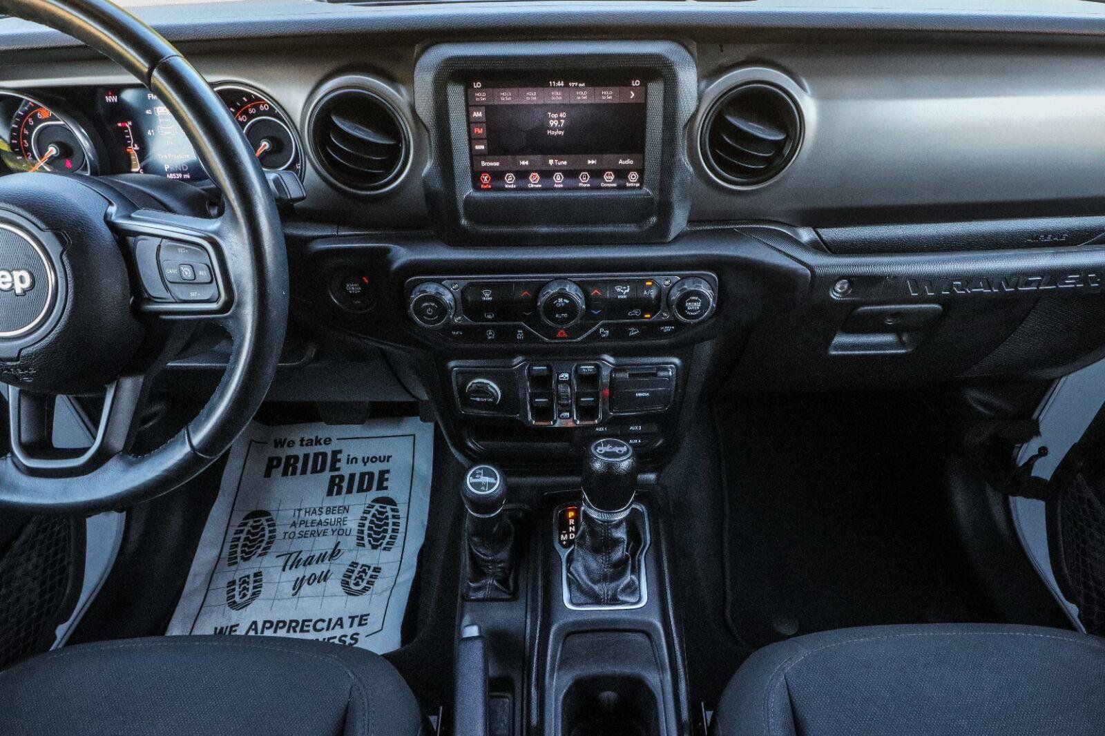 Used 2018 Jeep Wrangler Unlimited Sport S AWD/4WD image 25