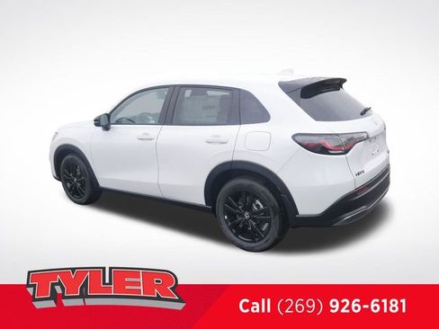 New 2026 Honda HR-V Sport image 5