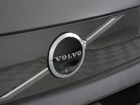 Certified 2025 Volvo EX90 Ultra image 25