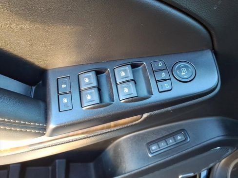 Used 2018 GMC Yukon XL Denali w/ Open Road Package image 26