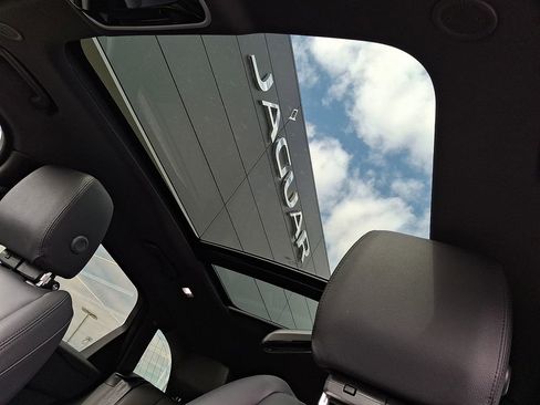 Certified 2026 Land Rover Range Rover Velar S AWD/4WD image 16