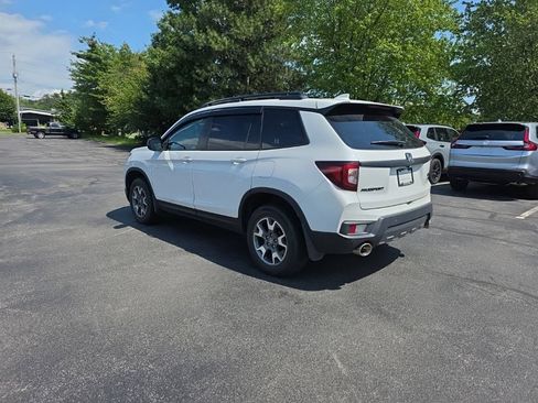 Used 2023 Honda Passport TrailSport image 5
