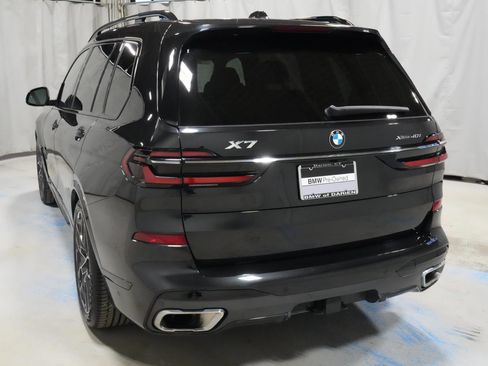 Used 2024 BMW X7 xDrive40i w/ Executive Package image 18